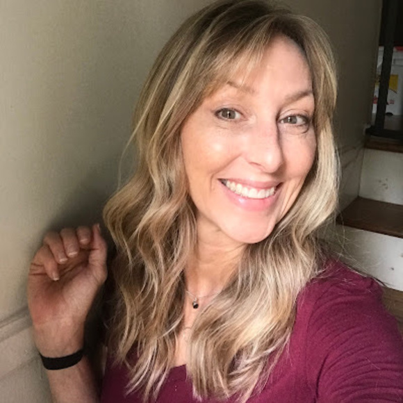 Meet your Posher, Michele - Picture 1 of 1